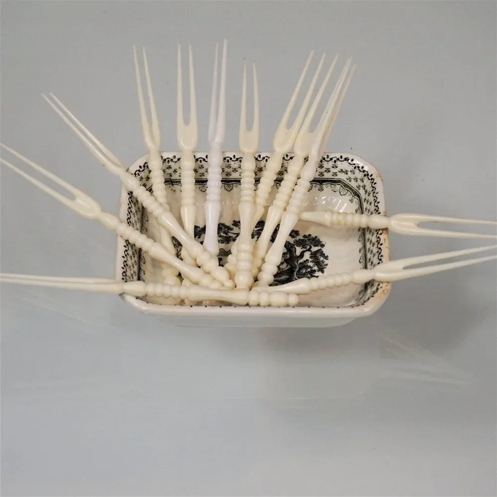 Vintage 60s Cocktail Forks Party Picks Charcuterie Hors D’oeuvre Servers Plastic